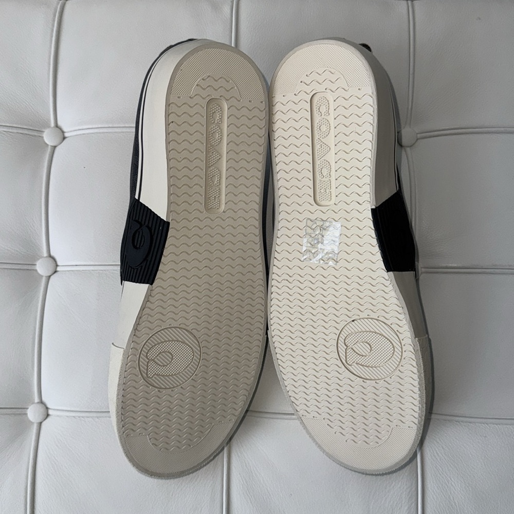 Coach Black and Green Slip-On Sneakers with Dinosaur Design - Picture 6 of 11